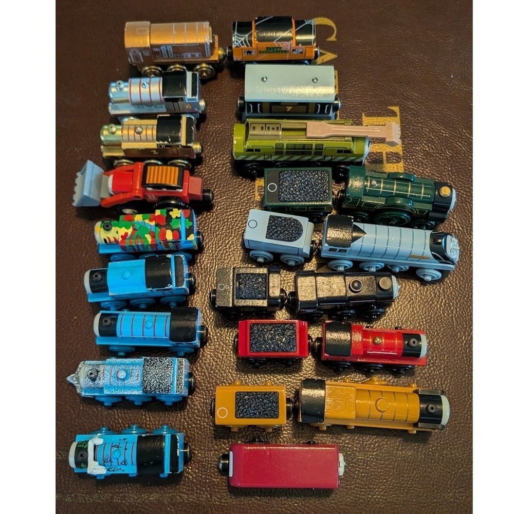 Thomas & Friends Wooden Railway Toy Lot‎ 23 Piece Rare Special Editions